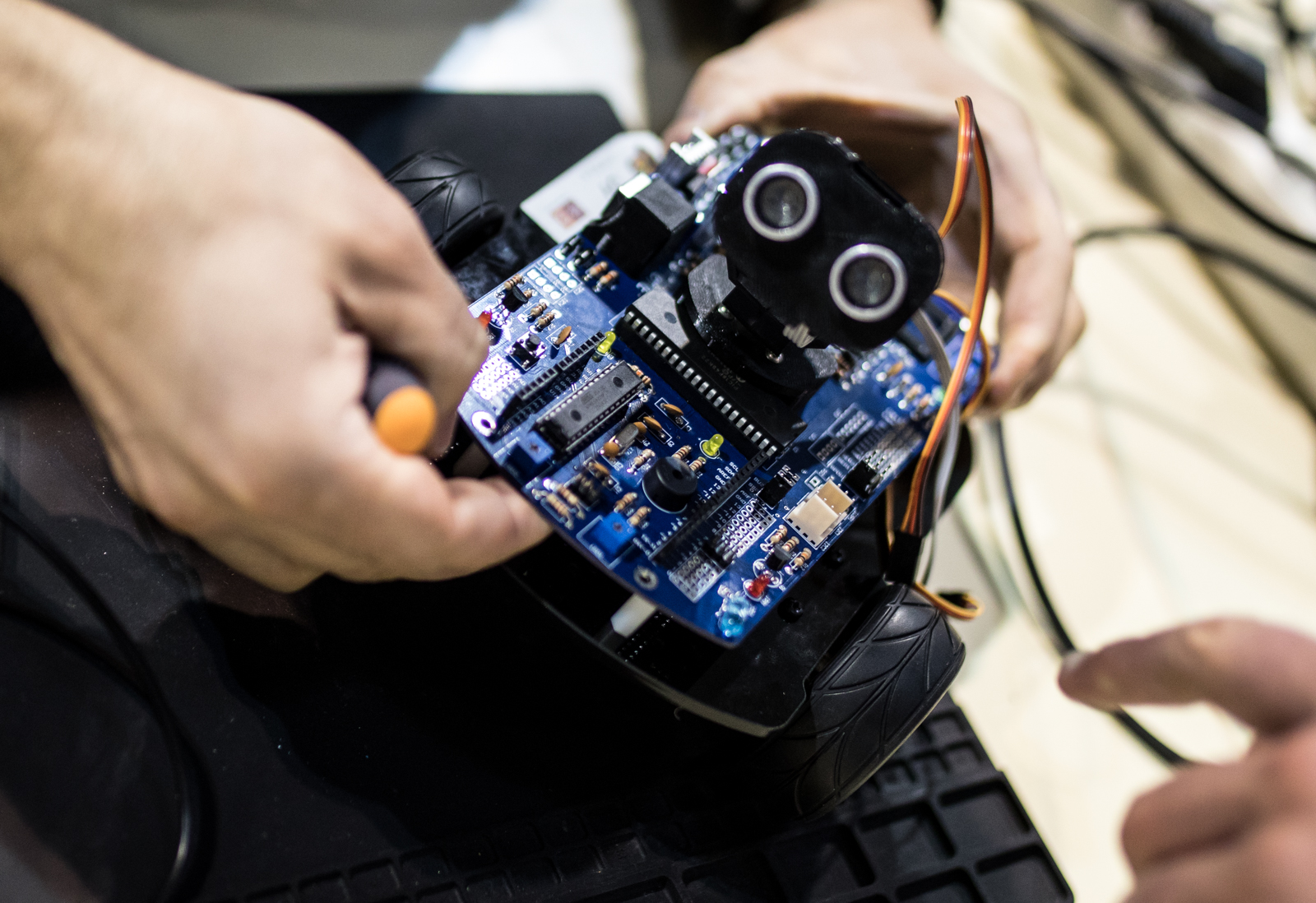 Imagem número 1 da galeria Roboparty