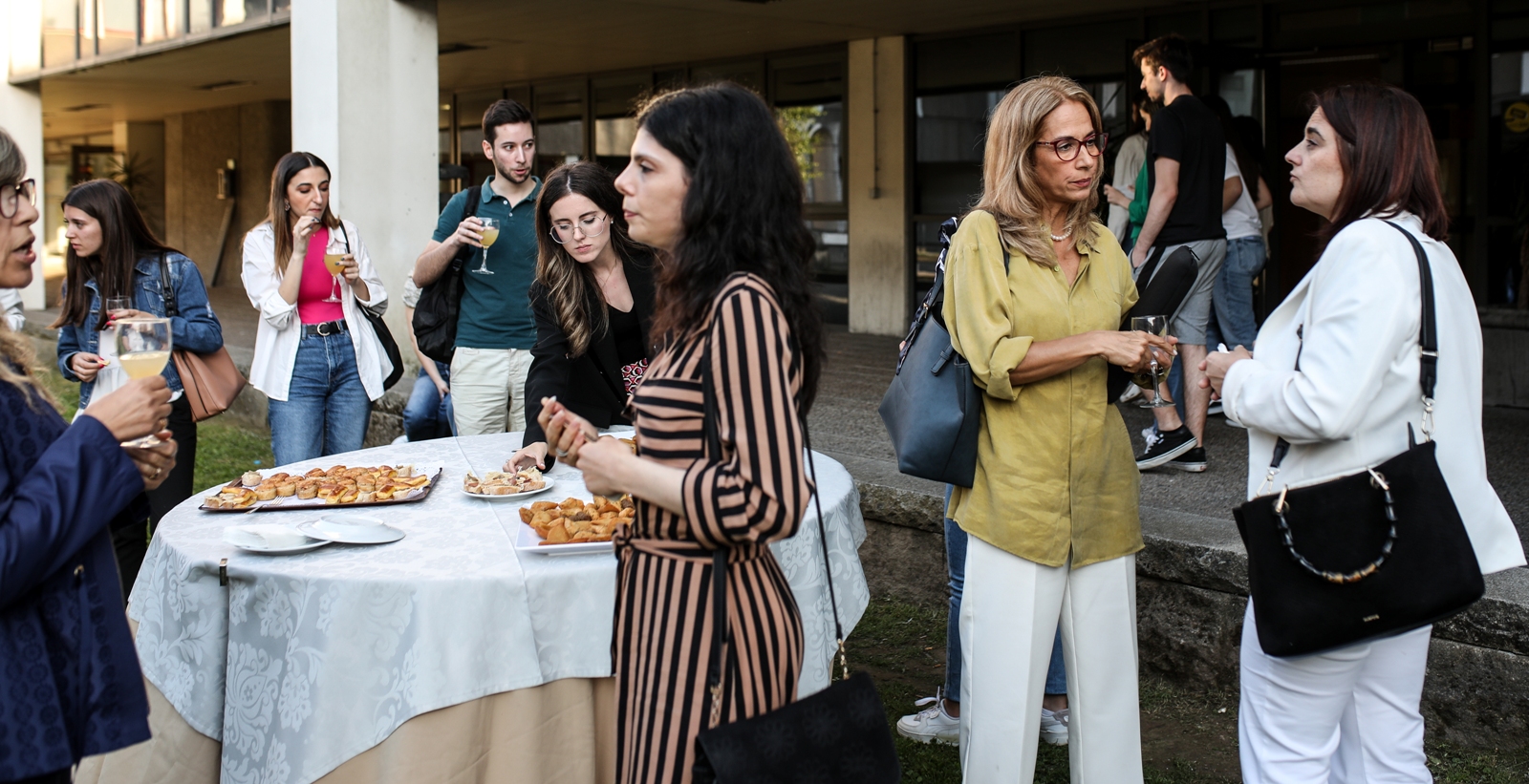 Imagem número 9 da galeria Sessão Intermédia Mentorias