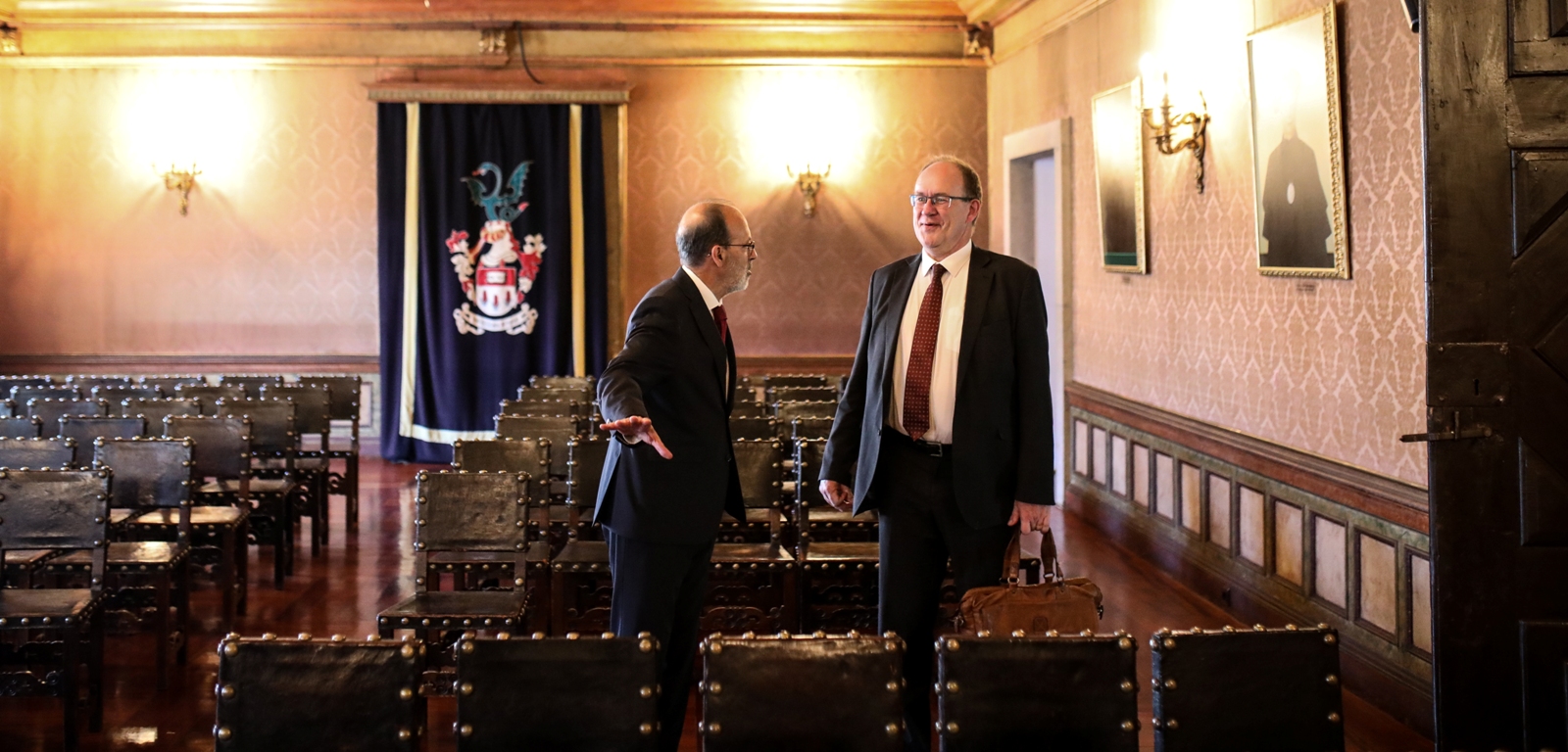 Imagem número 8 da galeria Visita do Embaixador de Inglaterra