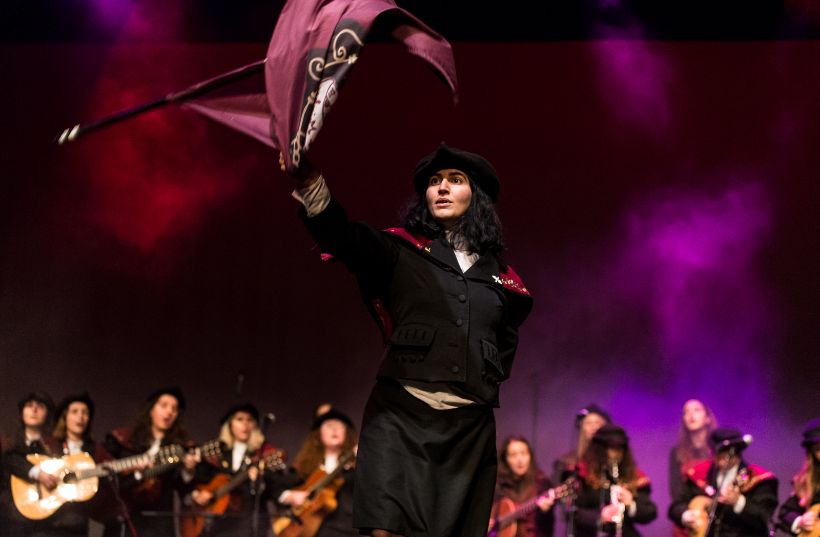 Imagem número 2 da galeria 1º de Dezembro