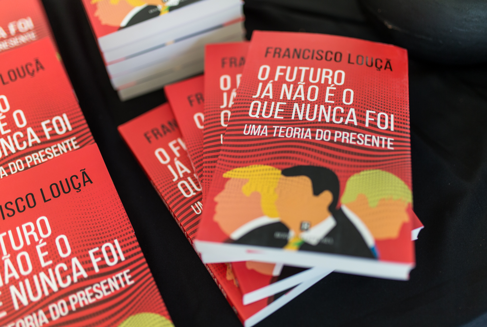 Imagem número 7 da galeria Apresentação do livro Manual de Economia Politica