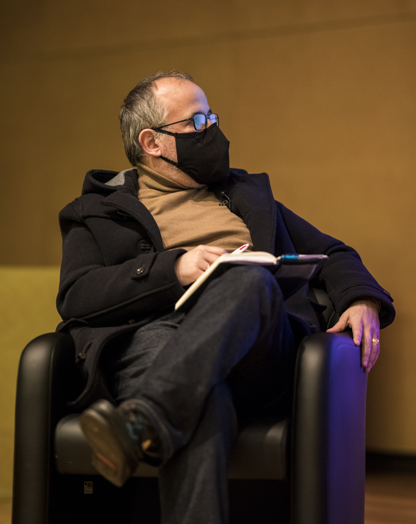 Imagem número 3 da galeria Covid I