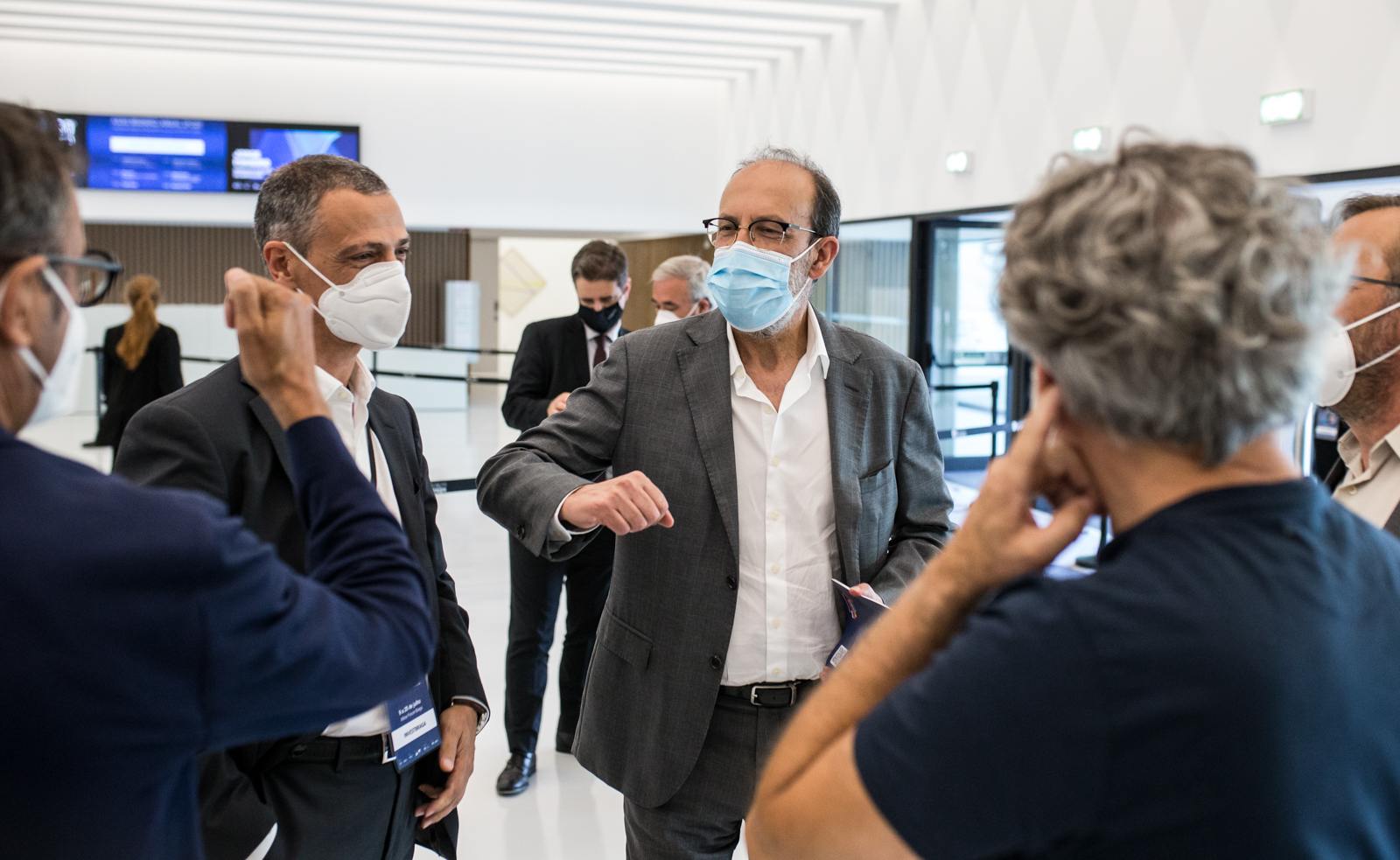 Imagem número 8 da galeria Feira do Livro