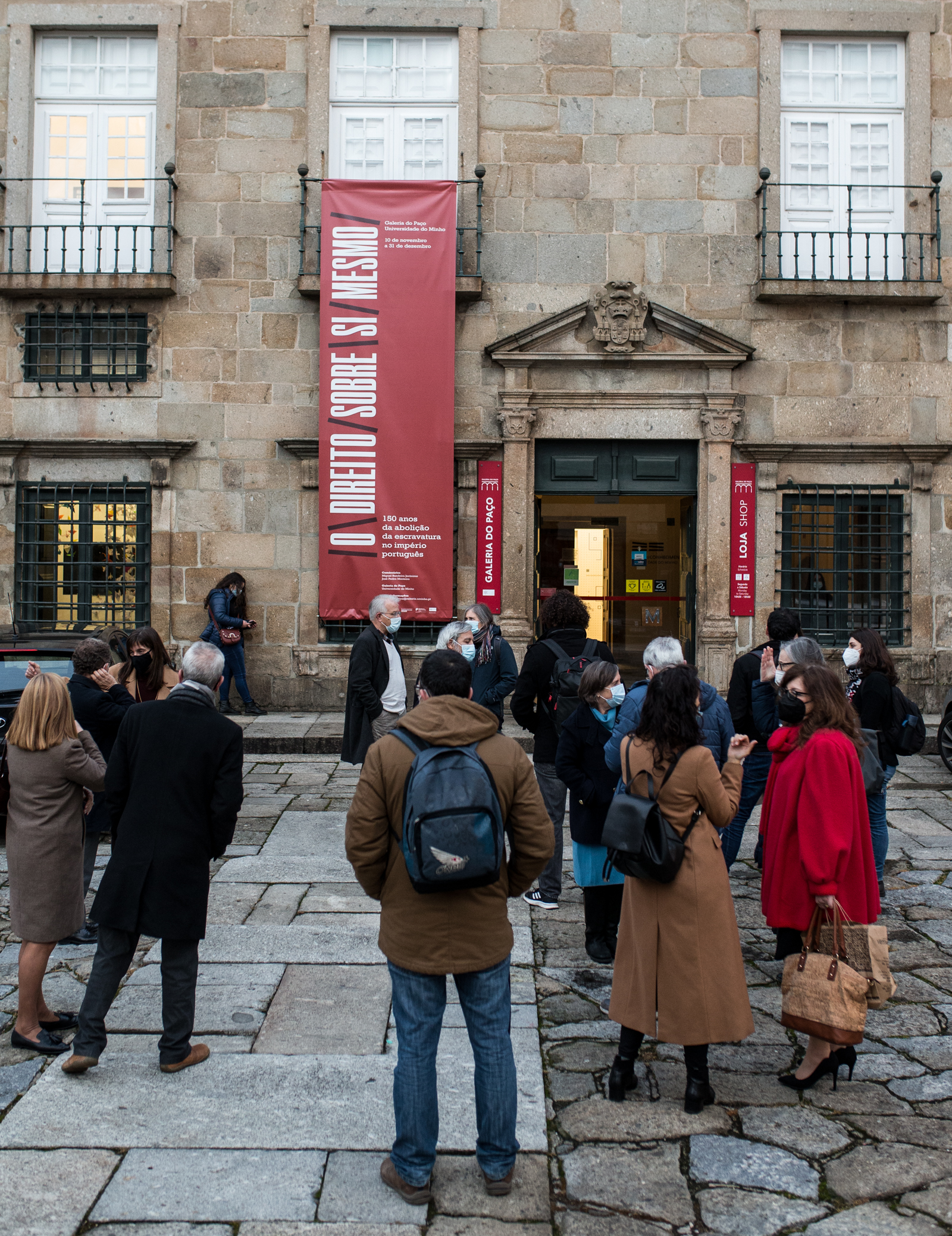 Imagem número 1 da galeria Mesa Redonda - O Direito Sobre Si Mesmo