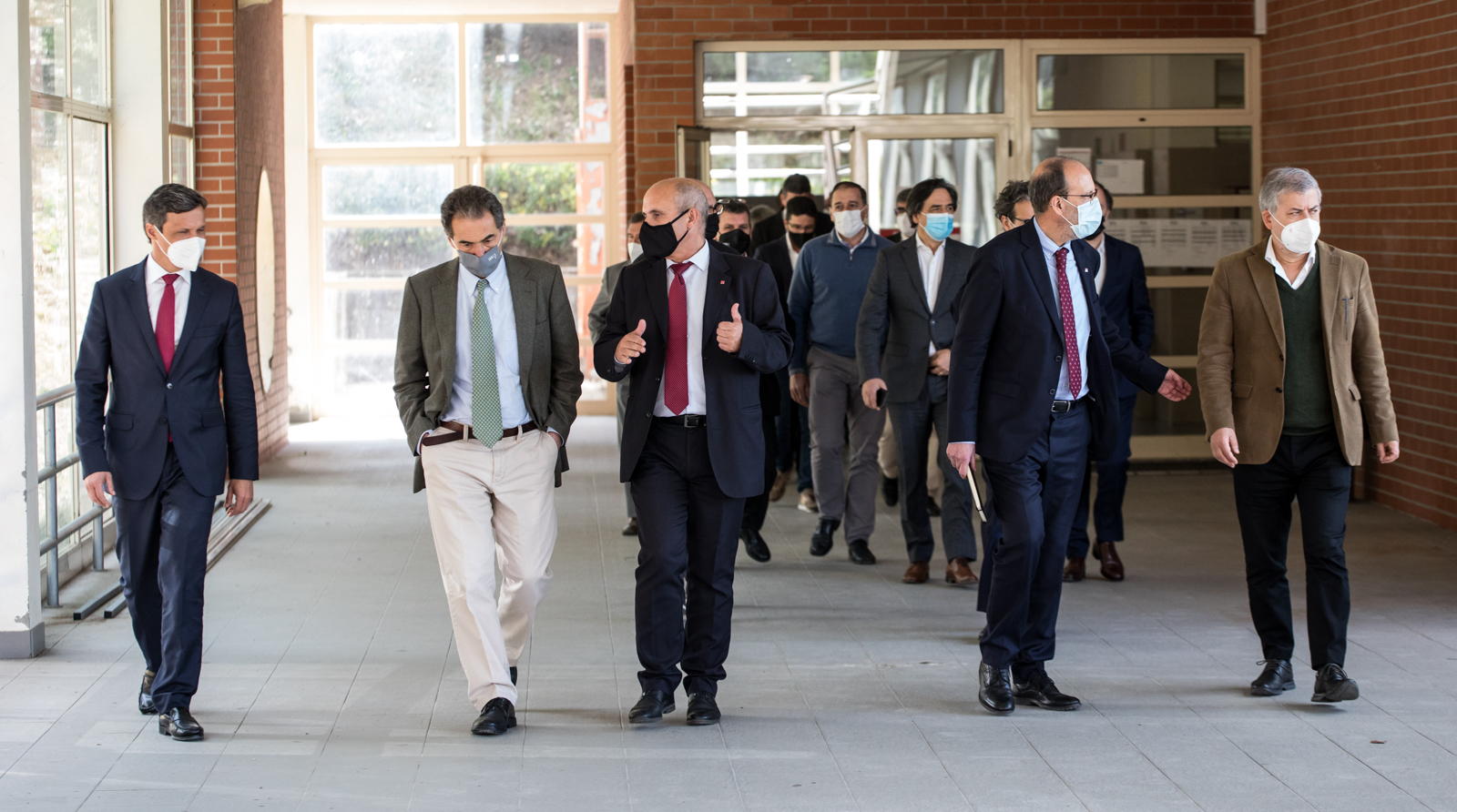 Imagem número 10 da galeria Ministro visita futuro Pólo da UMinho em Famalicão