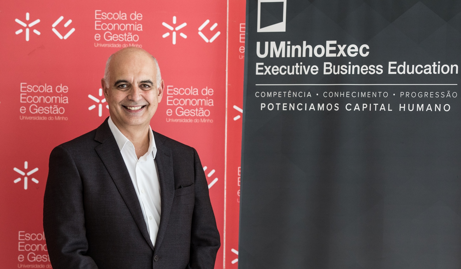 Imagem número 1 da galeria School Of CEOs