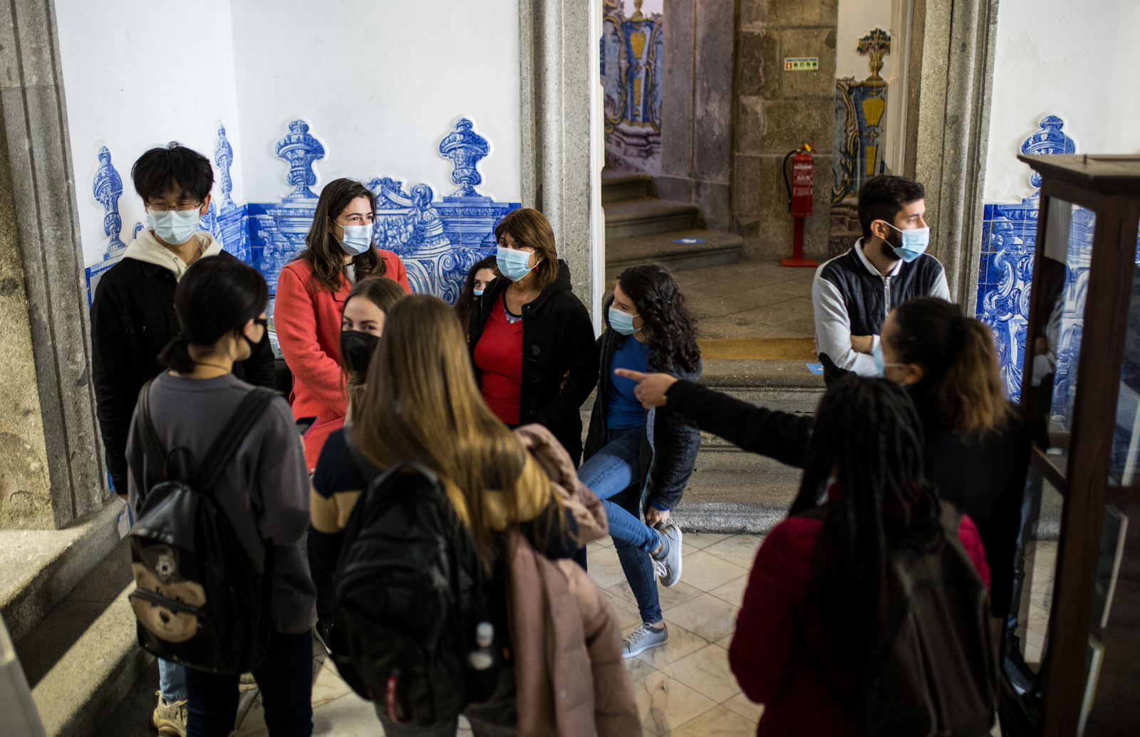 Imagem número 9 da galeria Visitas Biblioteca - Dia do Património Cultural e Académico