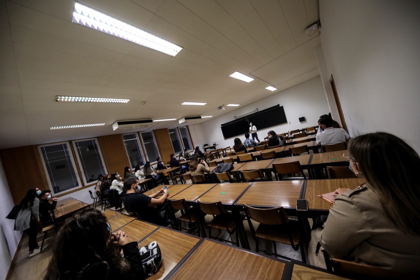 Imagem número 4 da galeria Apresentação Mestrados e Licenciaturas EEG