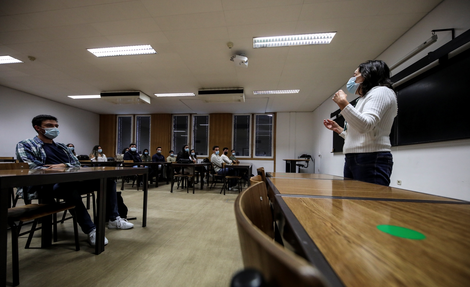 Imagem número 10 da galeria Apresentação Mestrados e Licenciaturas EEG