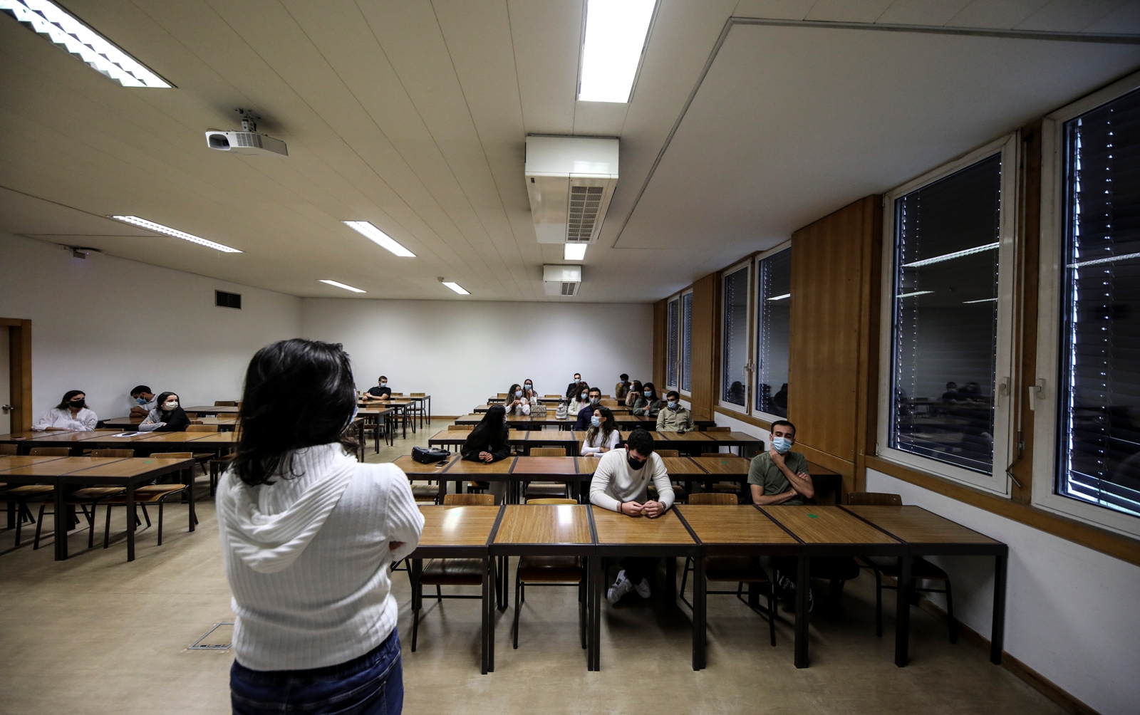 Imagem número 1 da galeria Apresentação Mestrados e Licenciaturas EEG