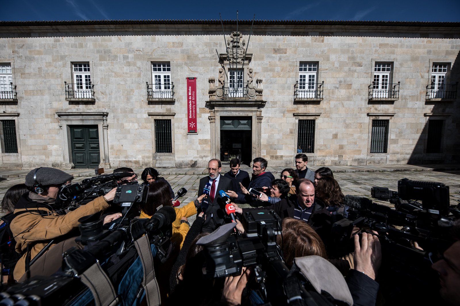 Imagem número 7 da galeria Conferência de Imprensa Covid-19