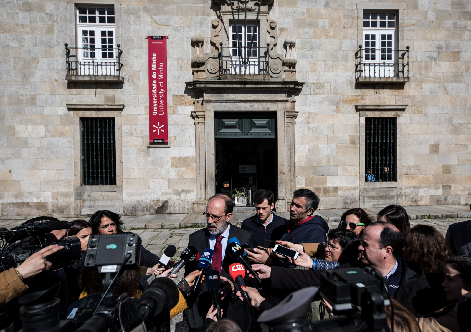 Imagem número 2 da galeria Conferência de Imprensa Covid-19