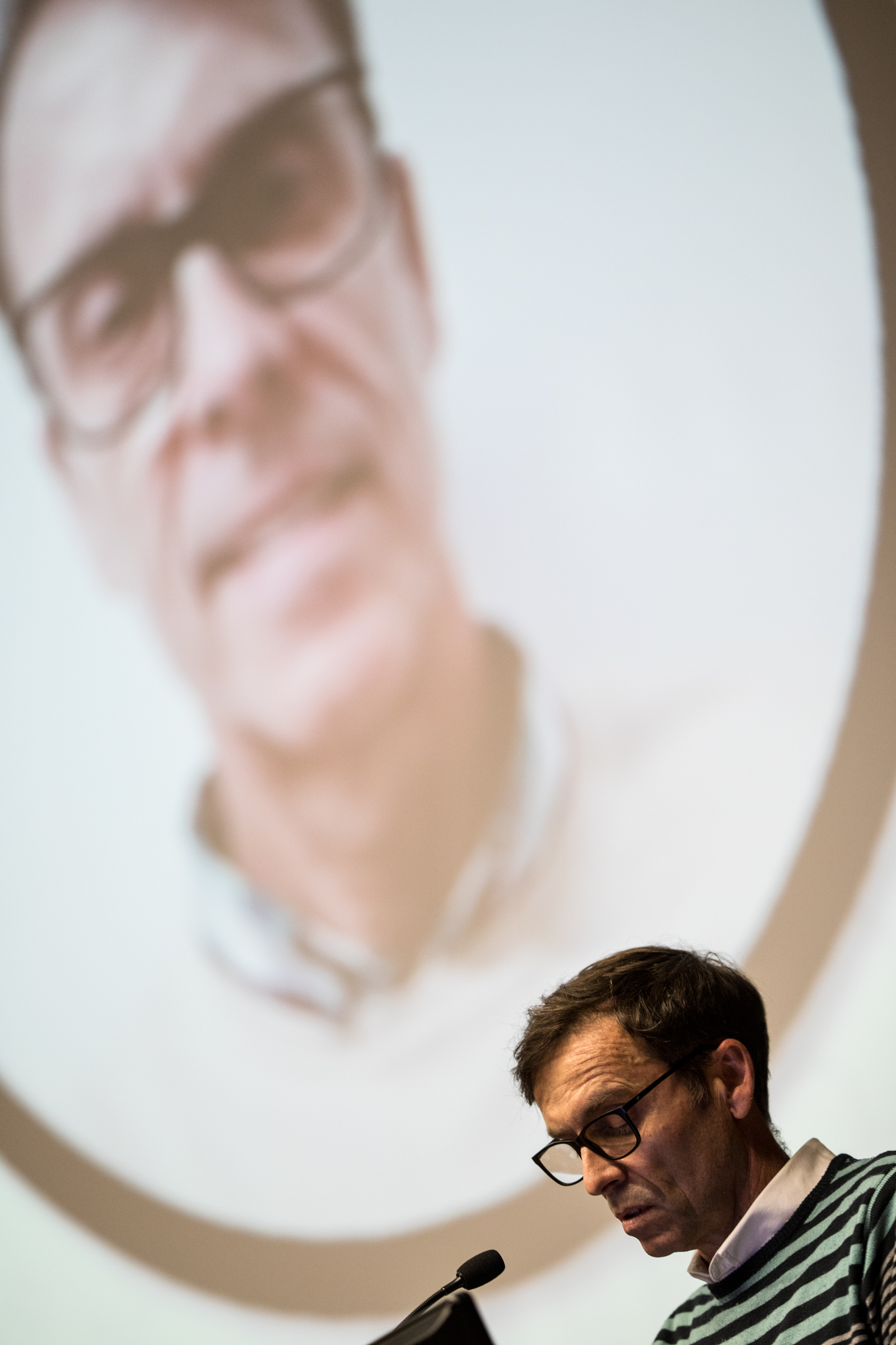 Imagem número 3 da galeria Homenagem Professor Carlos Silva