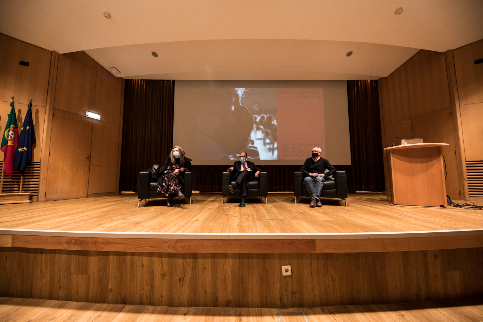 Imagem número 5 da galeria Livro Covid