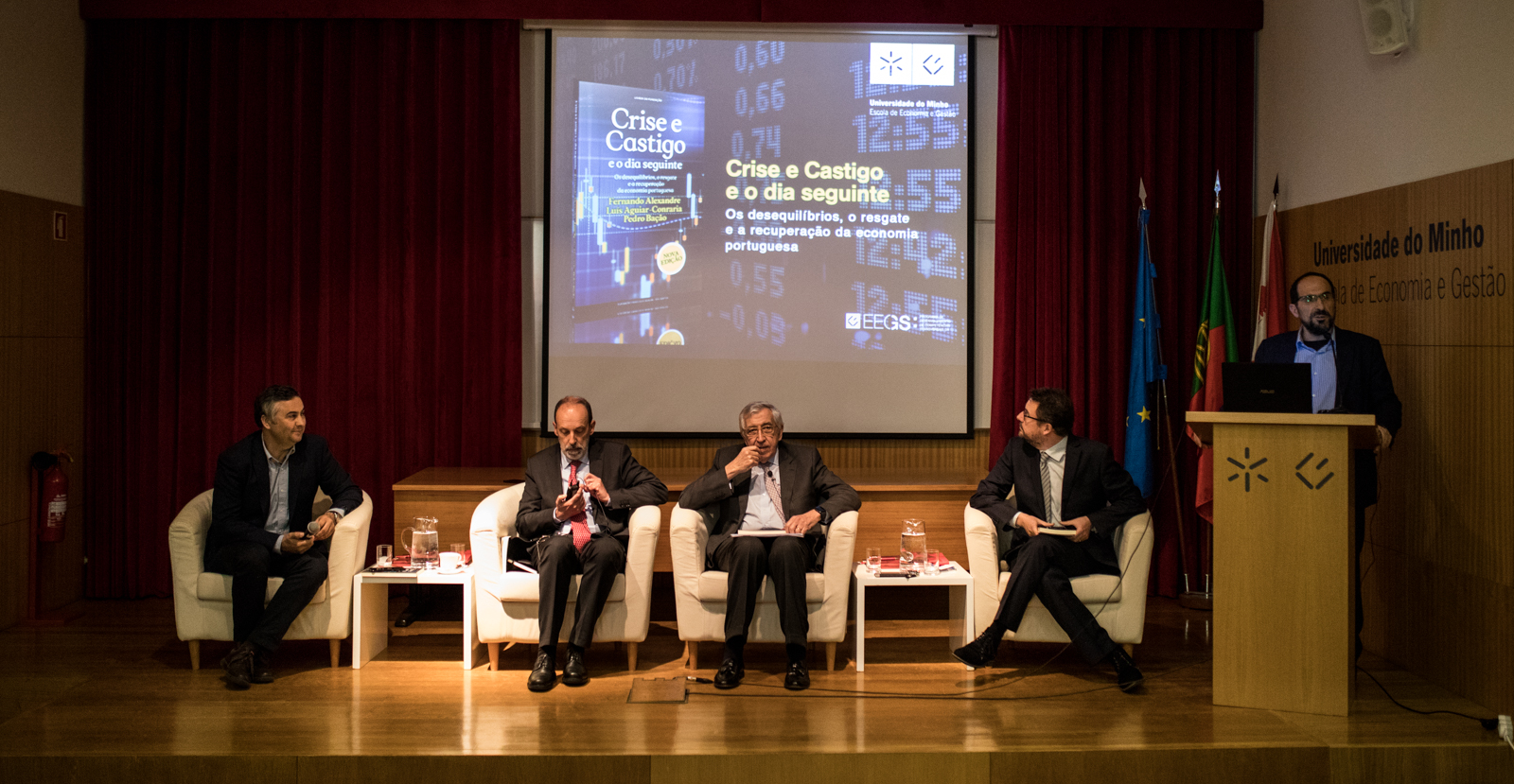 Imagem número 5 da galeria Livro Crise e Castigo