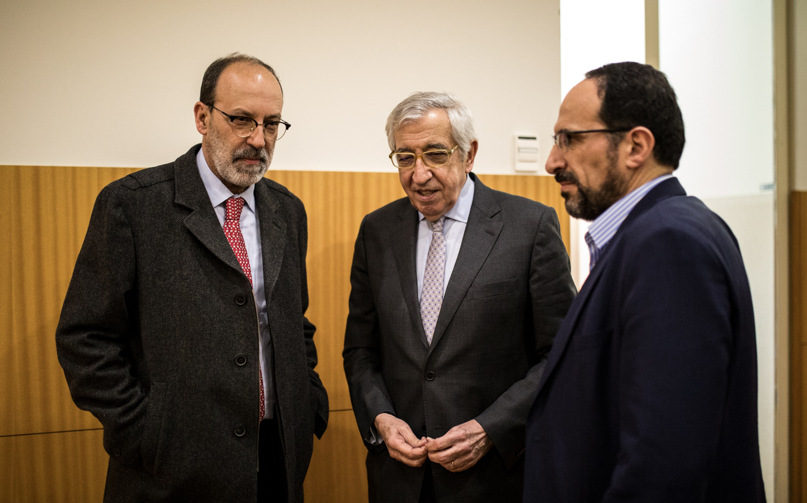 Imagem número 1 da galeria Livro Crise e Castigo