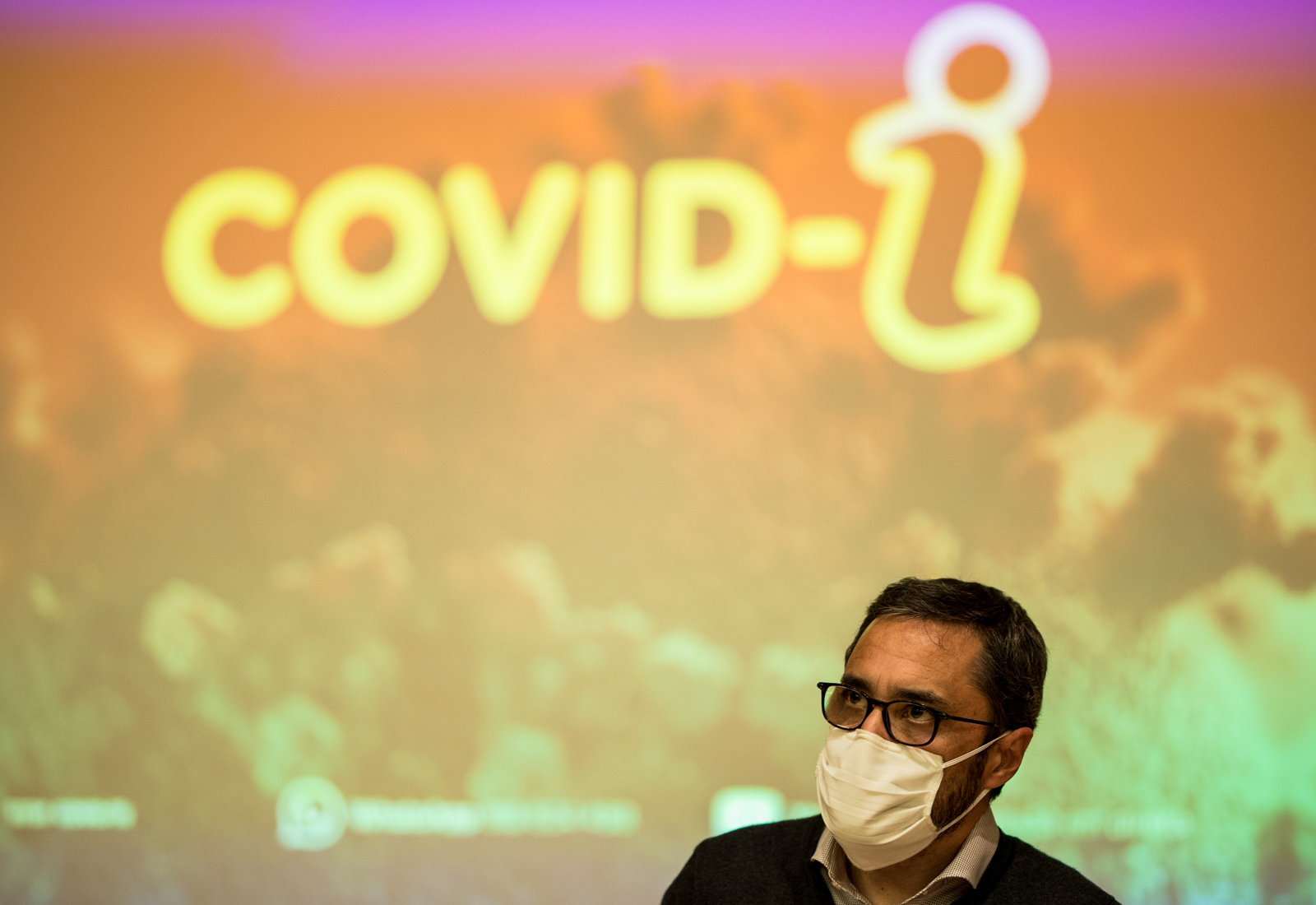 Imagem número 6 da galeria Sessão de Esclarecimento Covid I