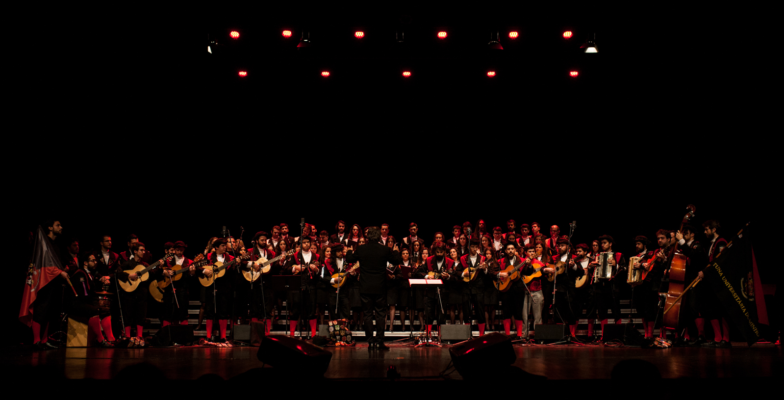 Imagem número 7 da galeria 30 Anos do Coro Universitário