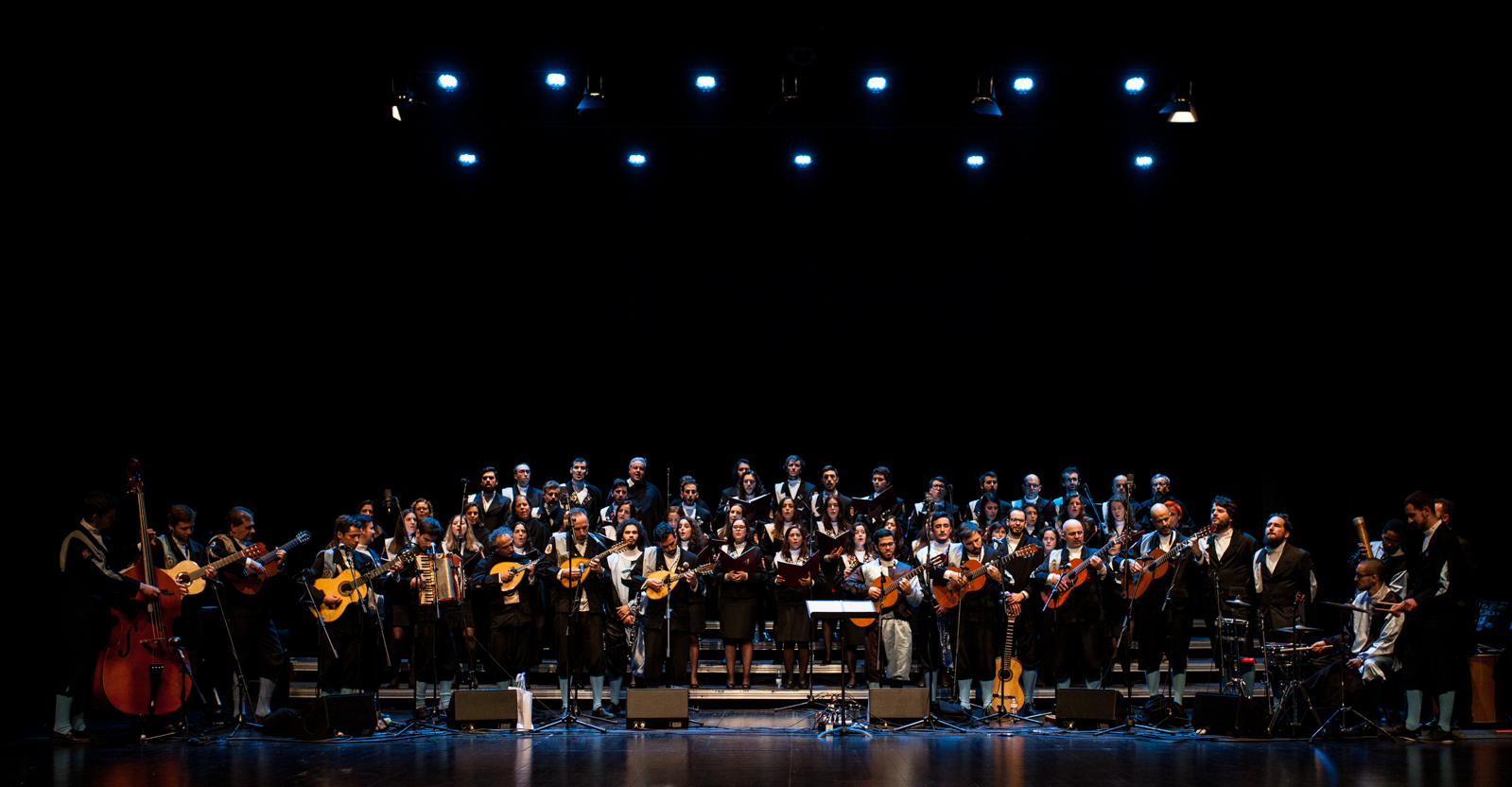 Imagem número 4 da galeria 30 Anos do Coro Universitário