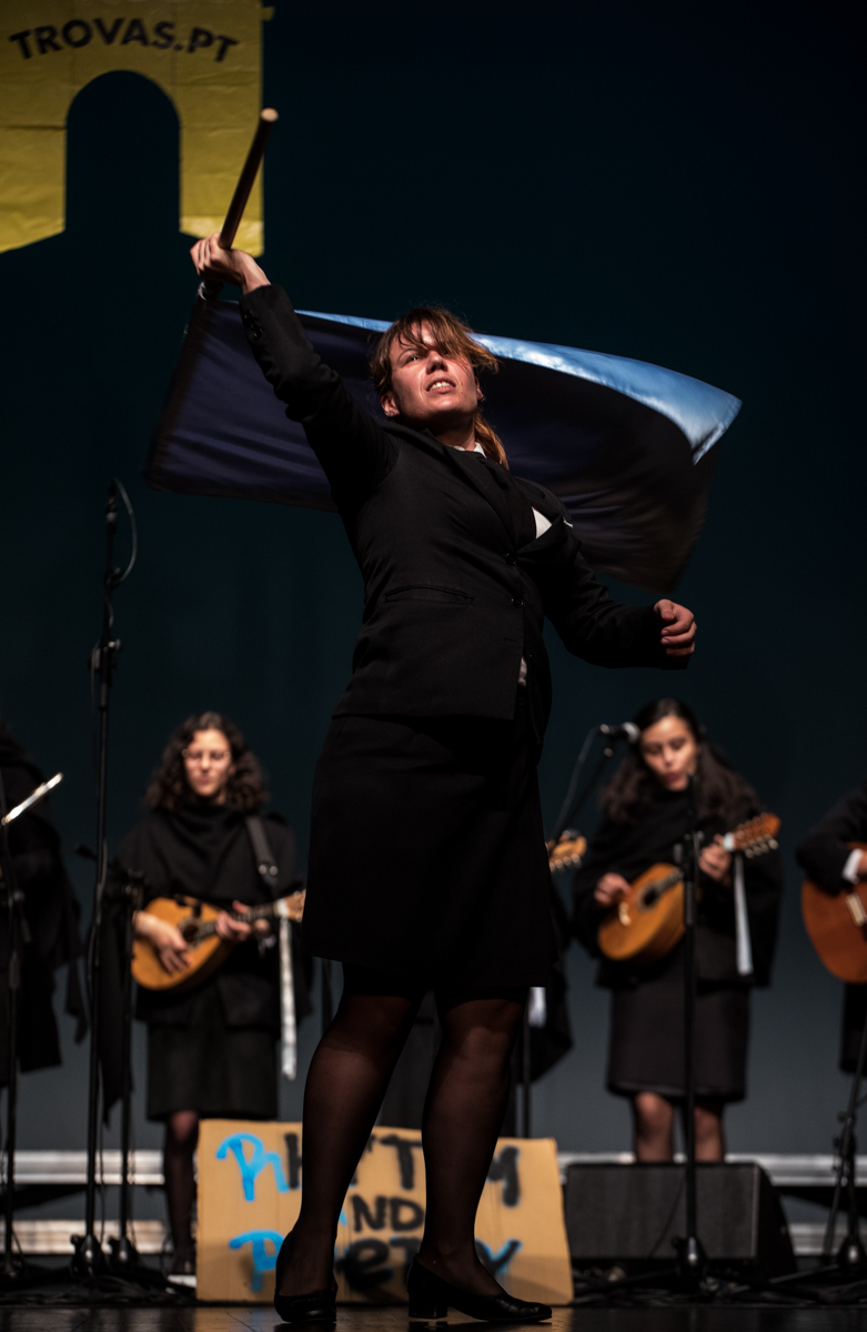 Imagem número 2 da galeria  Trovas