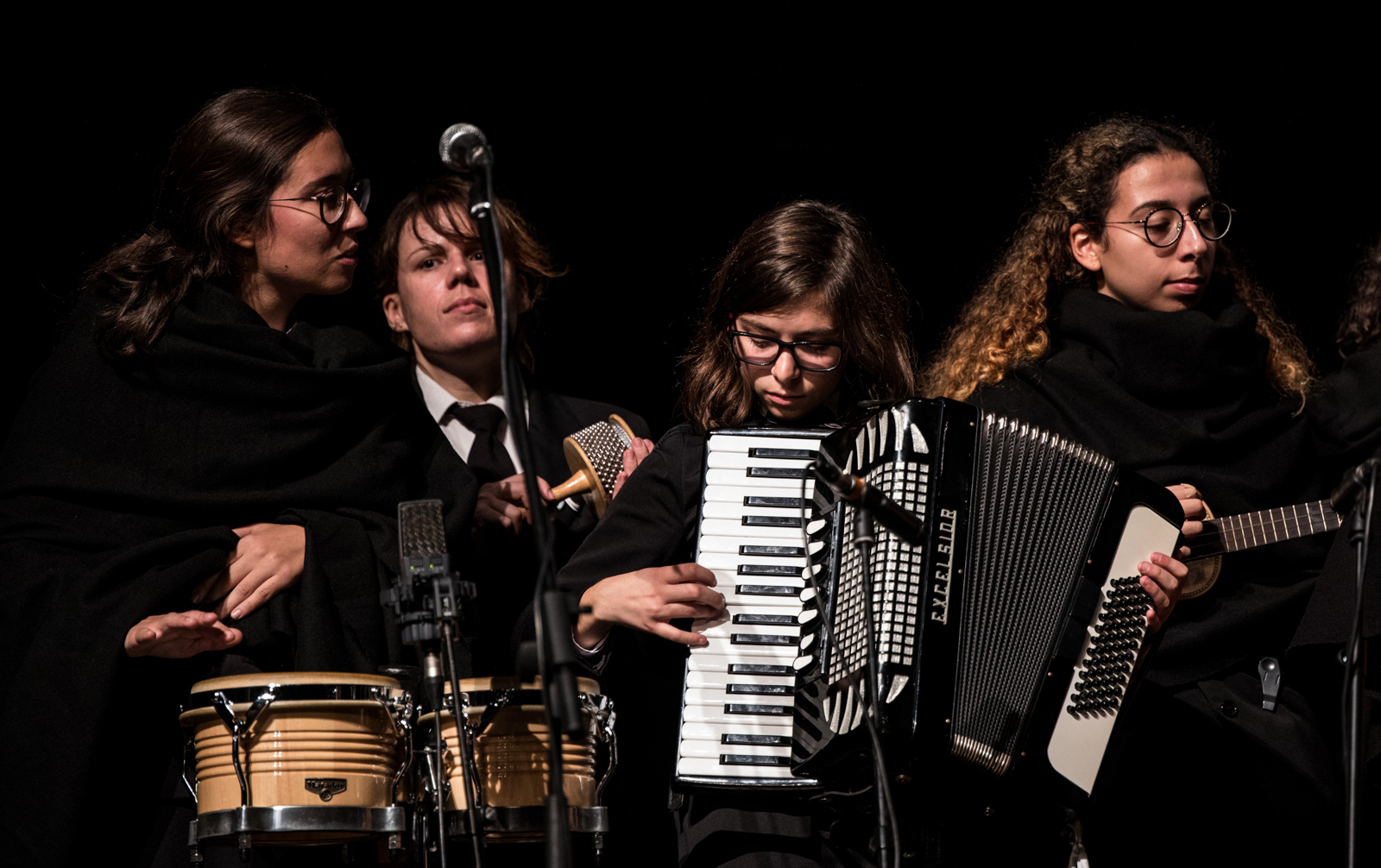 Imagem número 9 da galeria  Trovas