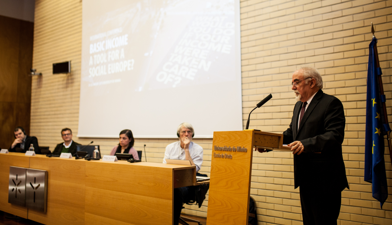 Imagem número 8 da galeria Conferência Internacional Rendimento Básico - Ministro Trabalho