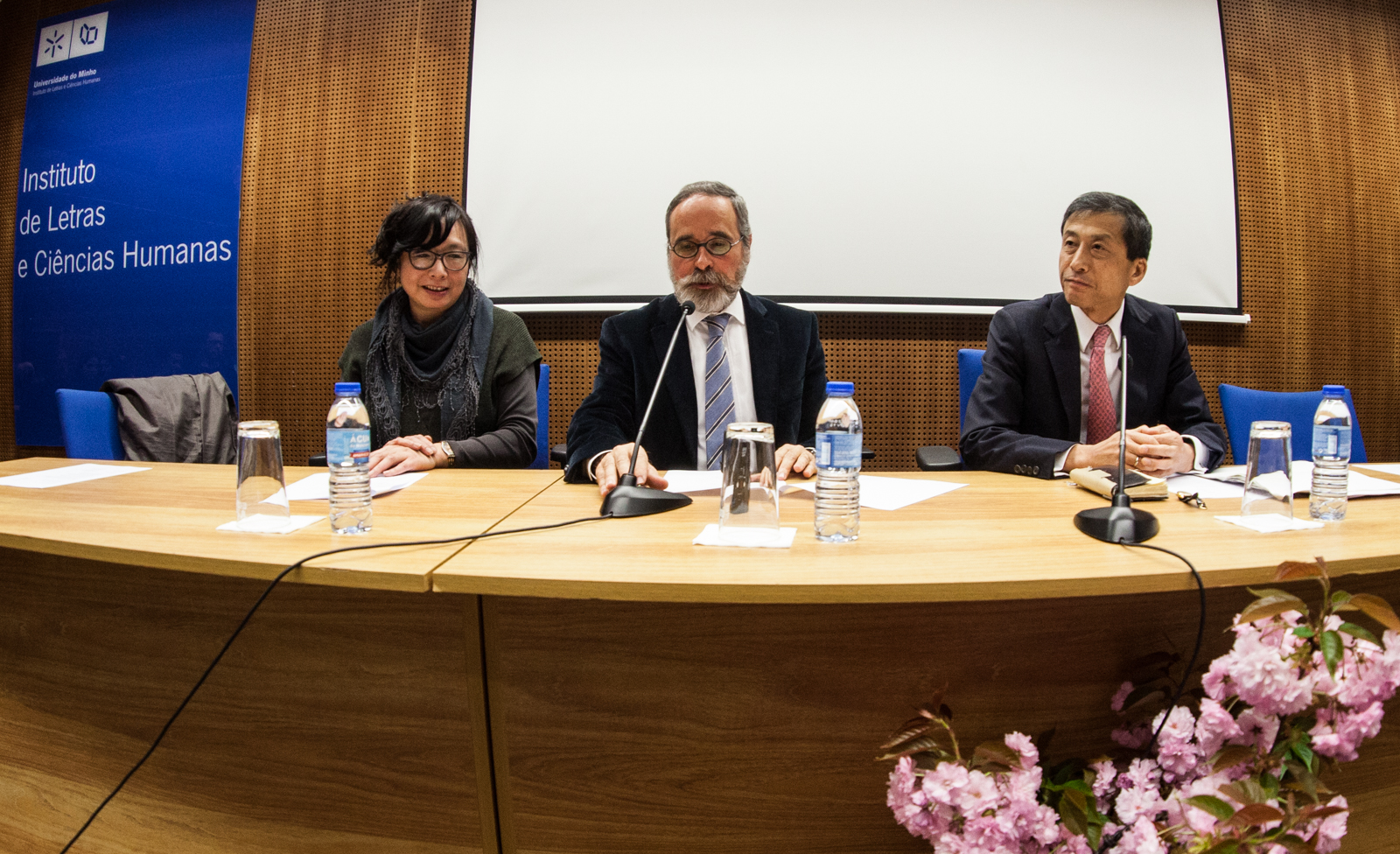 Imagem número 3 da galeria Embaixador do Japão visita ILCH
