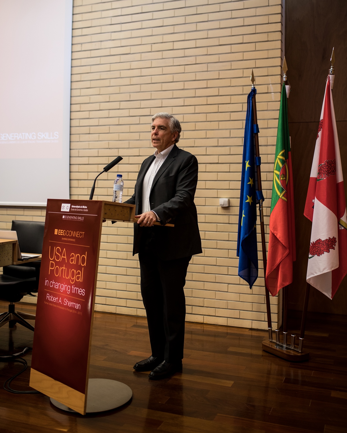 Imagem número 4 da galeria Embaixador dos Estados Unidos visita UMinho