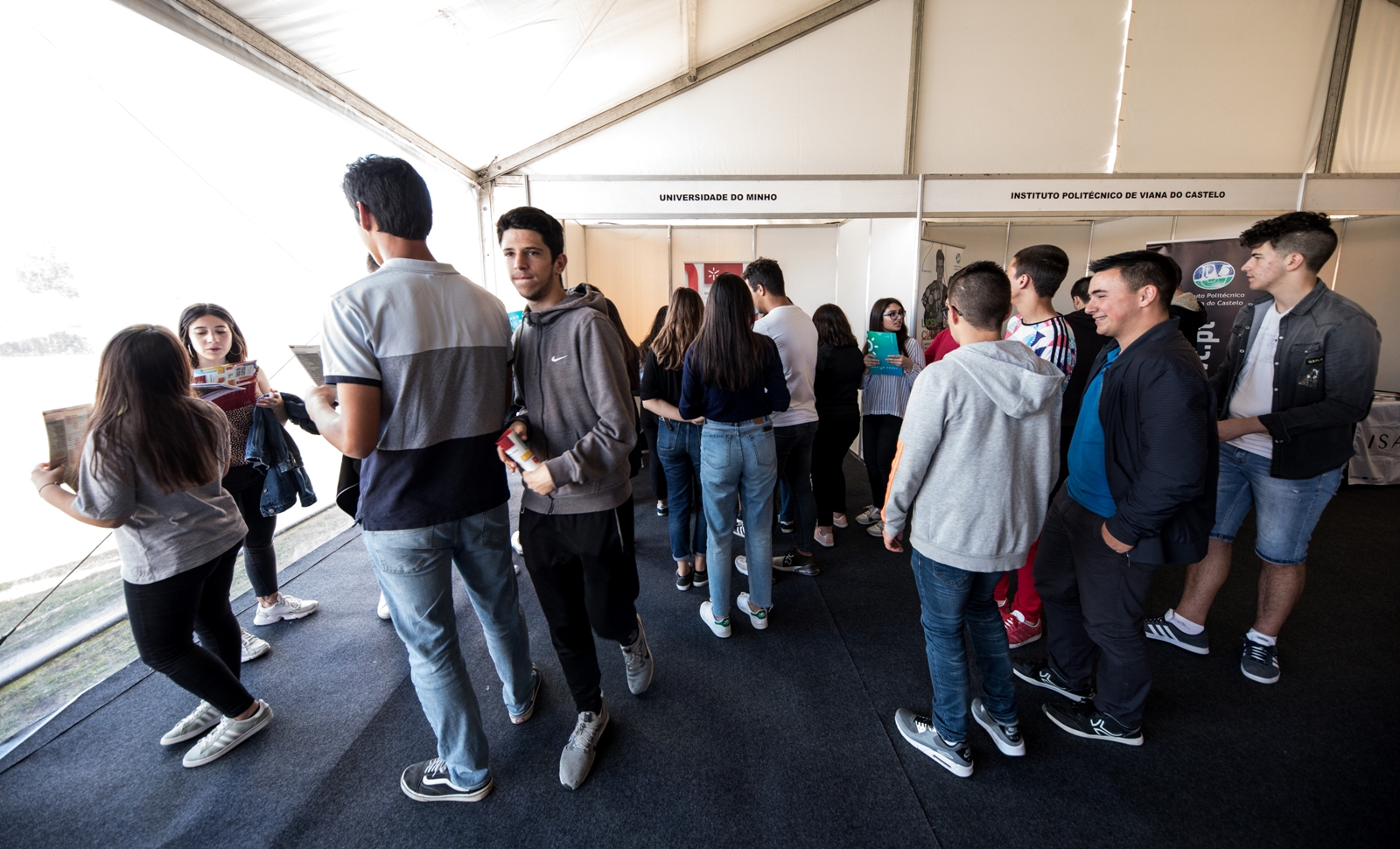 Imagem número 1 da galeria  Feira Ensino Esposende