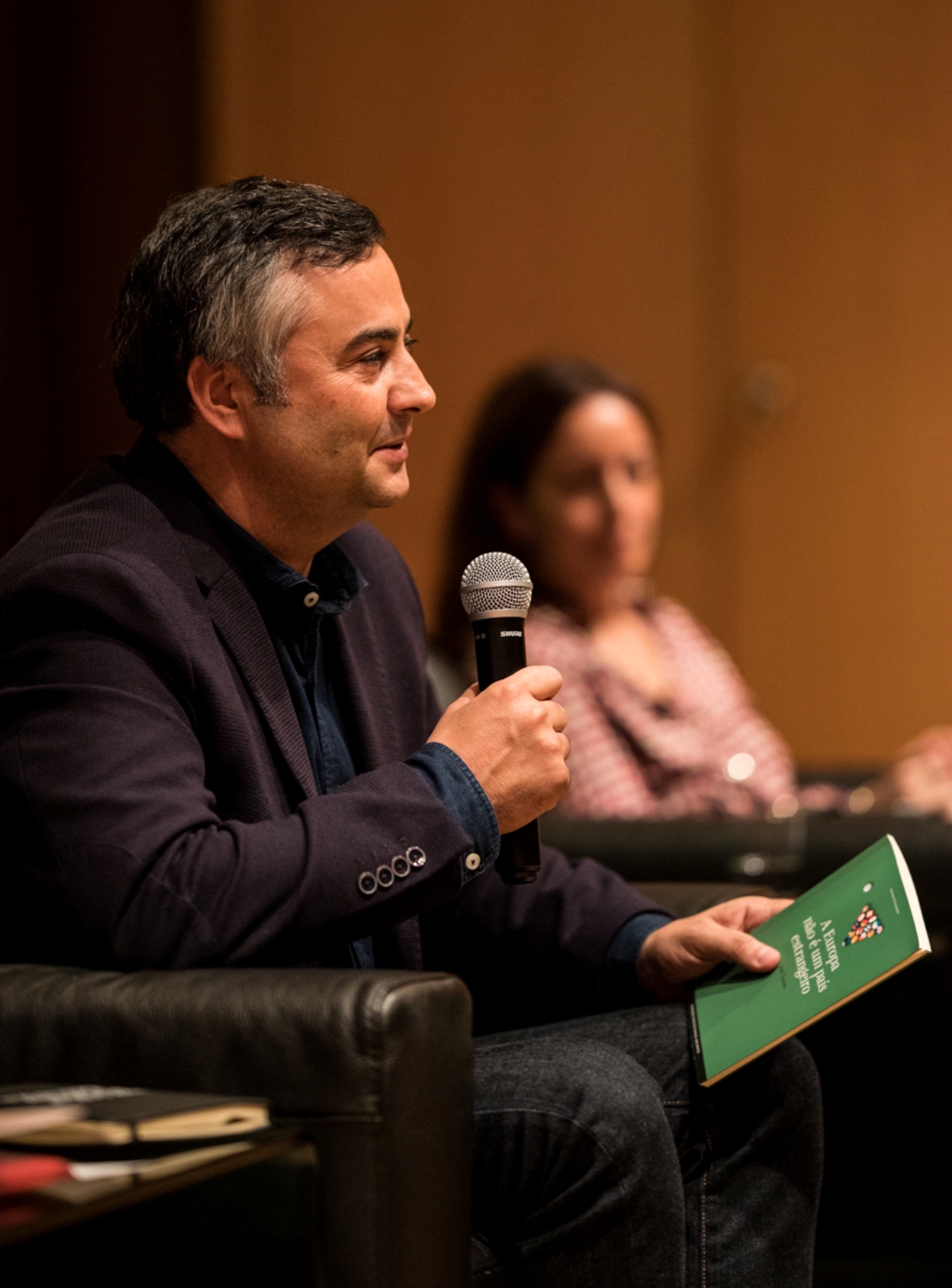 Imagem número 6 da galeria Lançamento do livro 