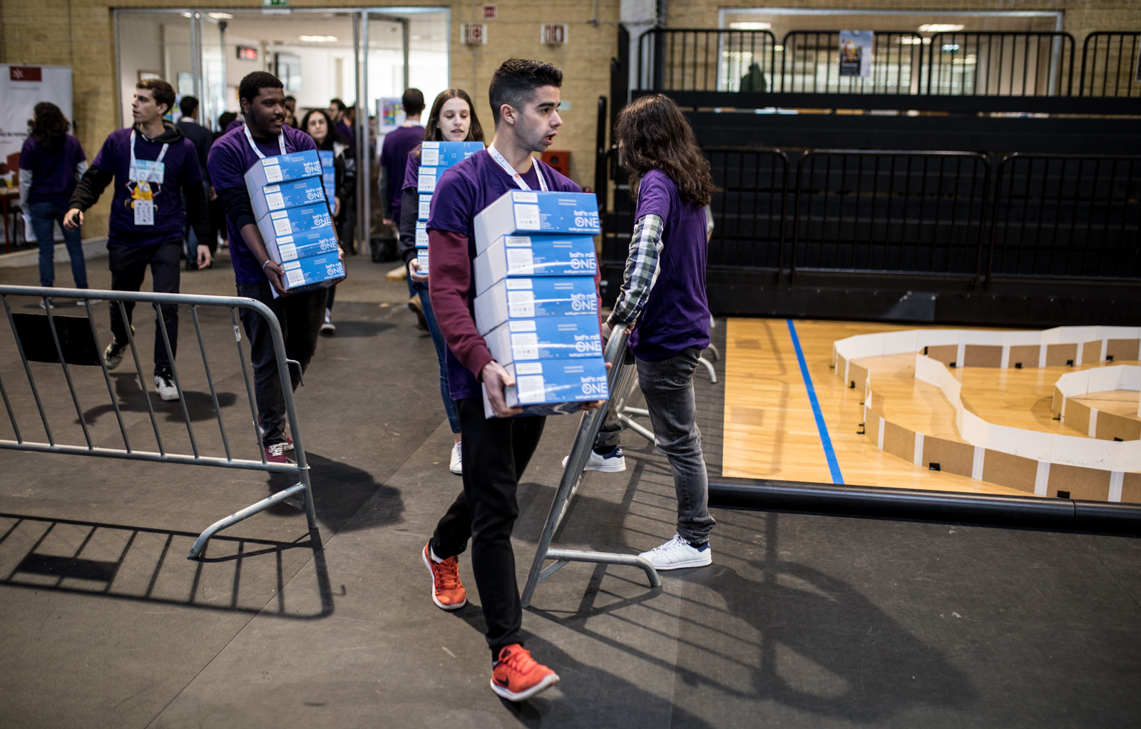 Imagem número 1 da galeria RoboParty