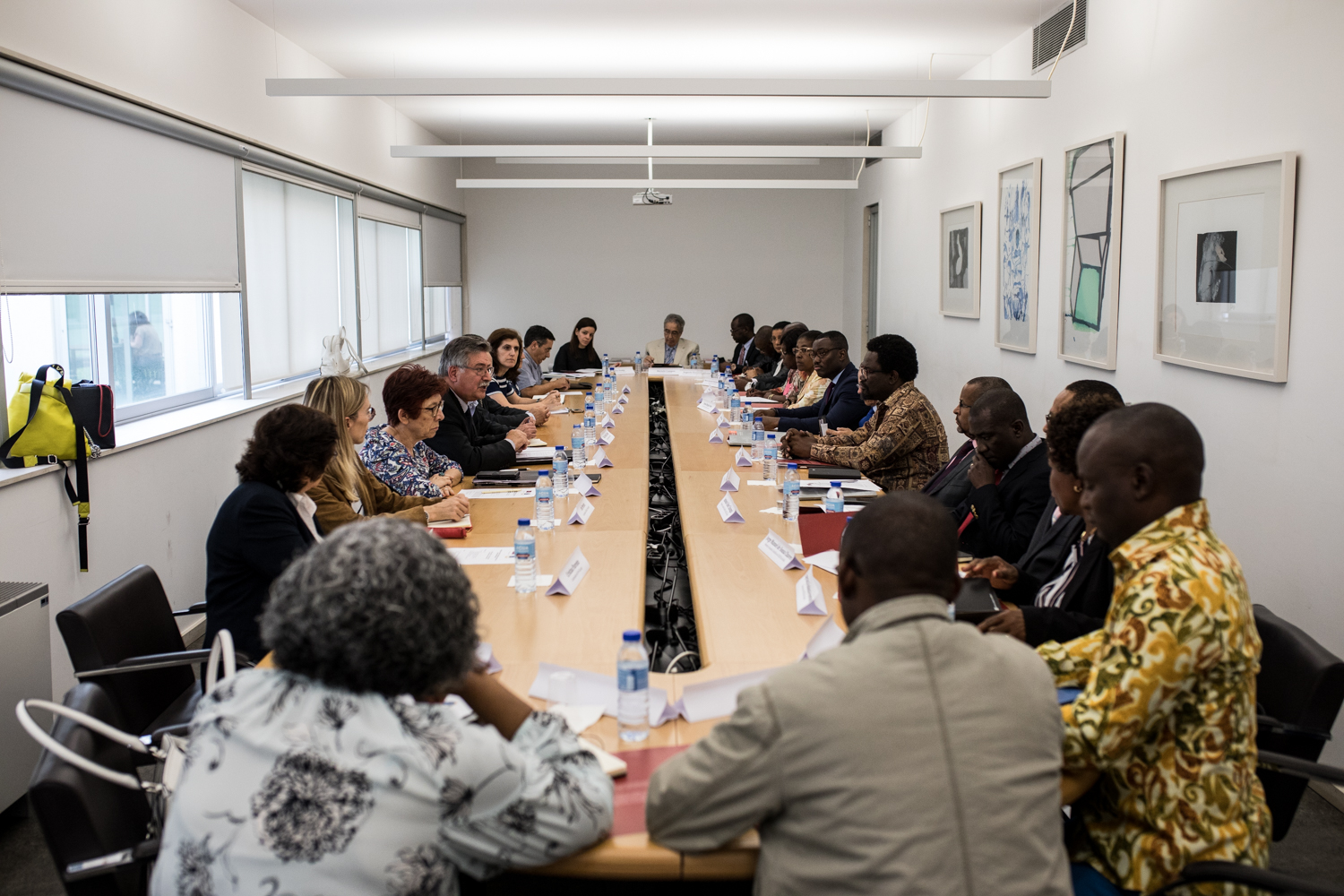 Imagem número 1 da galeria Secretário de Estado da Educação de Angola visita Instituto de Educação
