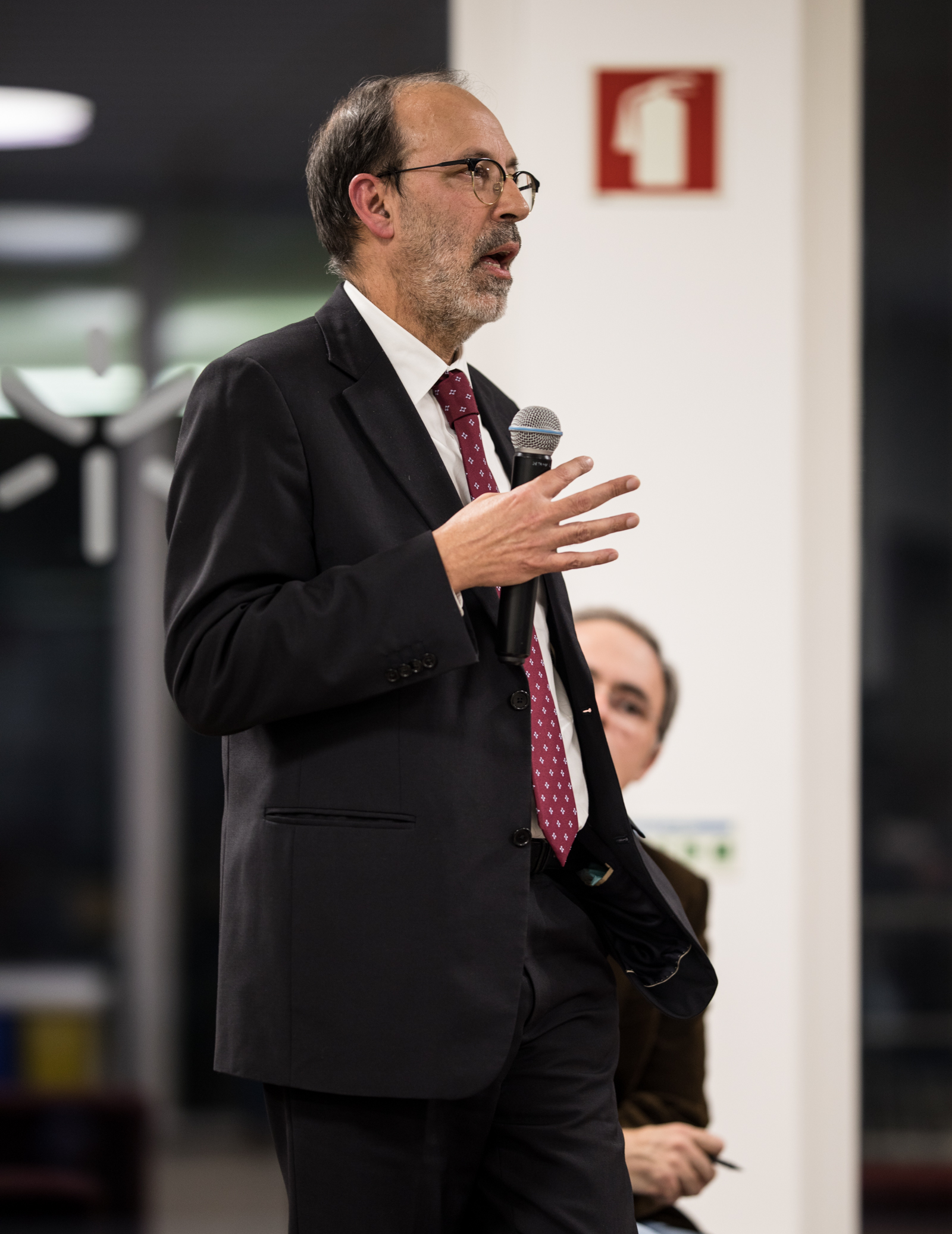 Imagem número 5 da galeria Reitor conversa Alunos