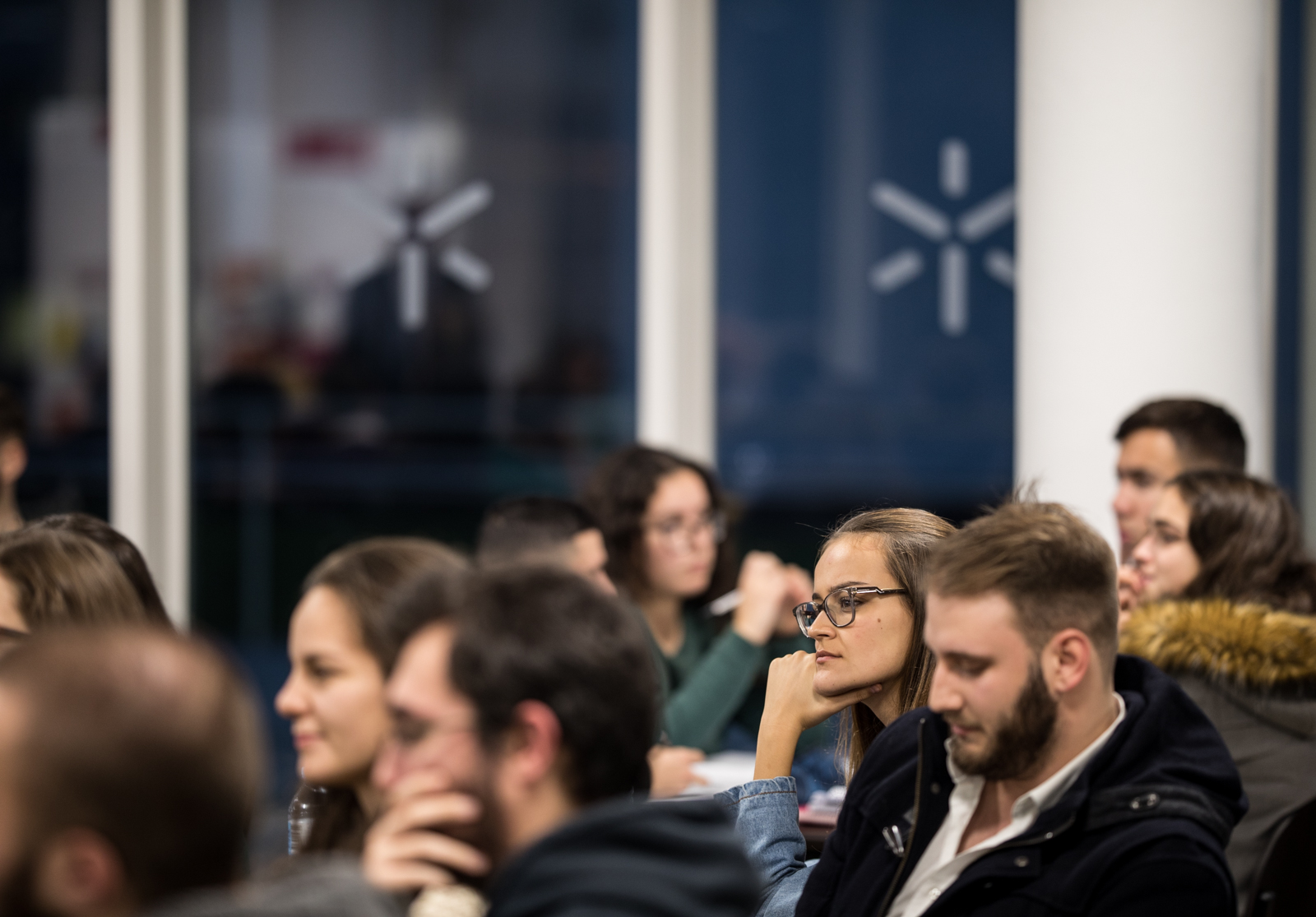 Imagem número 6 da galeria Reitor conversa Alunos