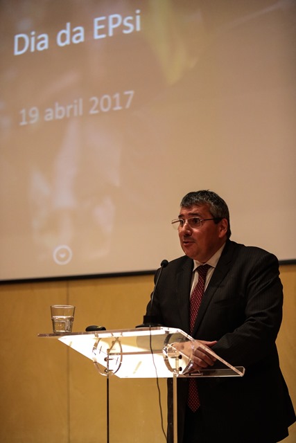 Imagem número 5 da galeria Aniversário Escola de Psicologia