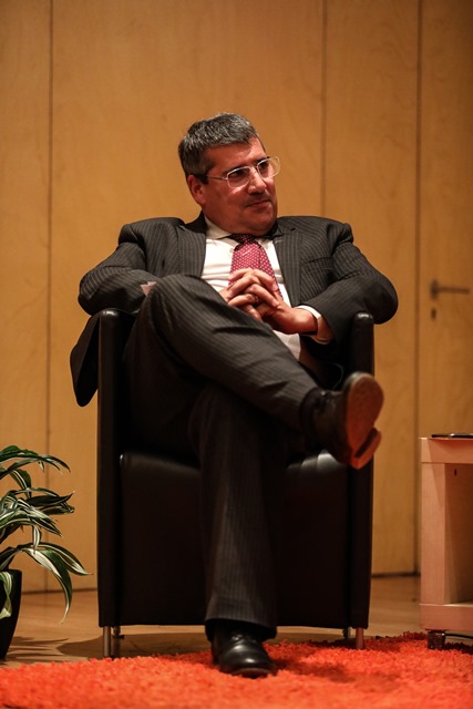 Imagem número 2 da galeria Aniversário Escola de Psicologia