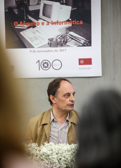 Imagem número 8 da galeria Conferência "O Arquivo e a Informática"