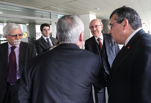 Imagem número 6 da galeria Inauguração da Biblioteca Fernão Mendes Pinto