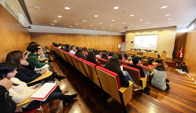 Imagem número 7 da galeria Cátedra Lloyd Braga