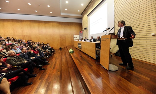 Imagem número 4 da galeria Cátedra Lloyd Braga