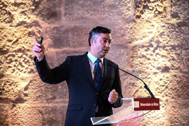 Imagem número 3 da galeria Um compromisso com a sociedade