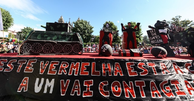 Imagem número 1 da galeria Cortejo