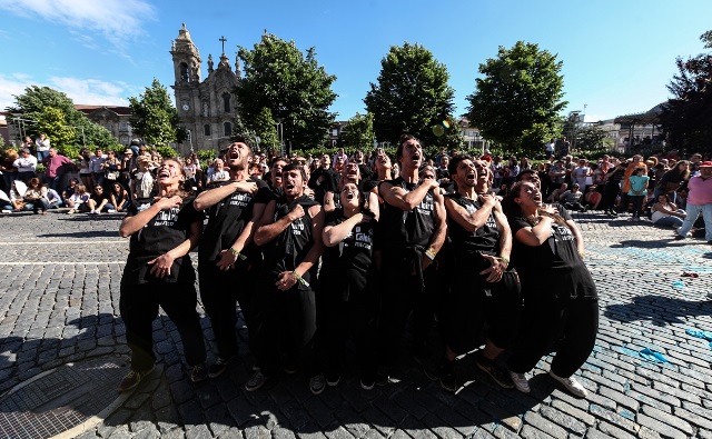 Imagem número 4 da galeria Cortejo