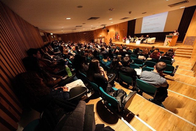 Imagem número 6 da galeria EEG Pobreza Infantil