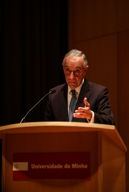 Imagem número 5 da galeria Lançamento do livro 