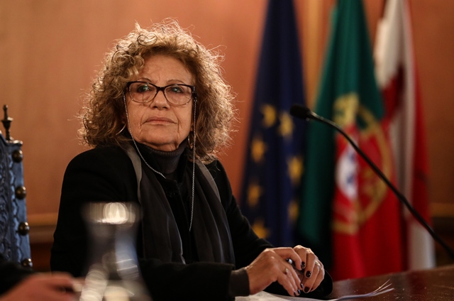 Imagem número 4 da galeria Tomada de posse da Pro-Reitora Manuela Martins