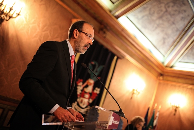 Imagem número 5 da galeria Tomada de posse da Pro-Reitora Manuela Martins