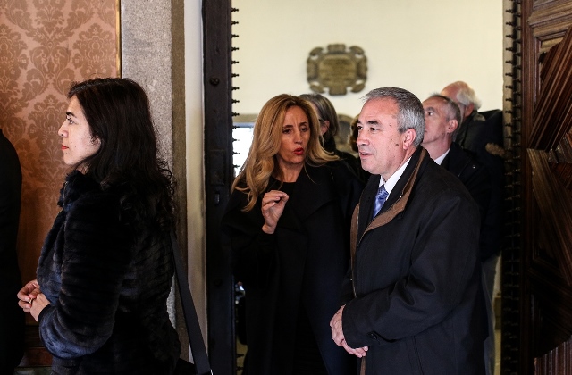 Imagem número 2 da galeria Tomada de posse da nova equipa Reitoral