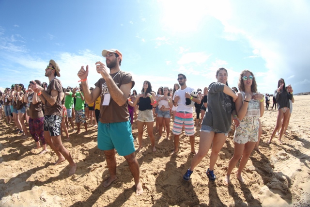 Imagem número 4 da galeria Gata na Praia