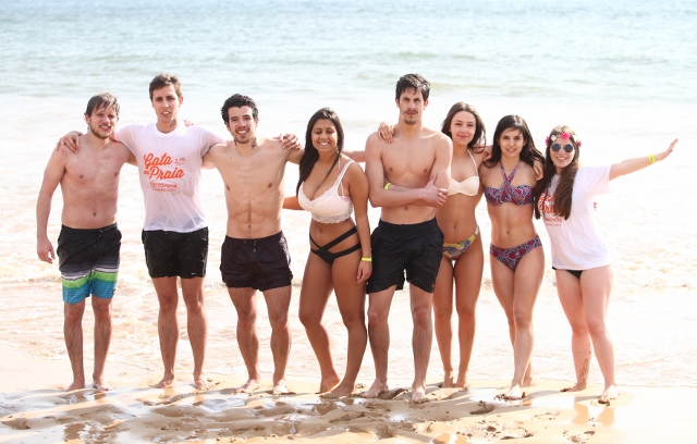 Imagem número 2 da galeria Gata na Praia